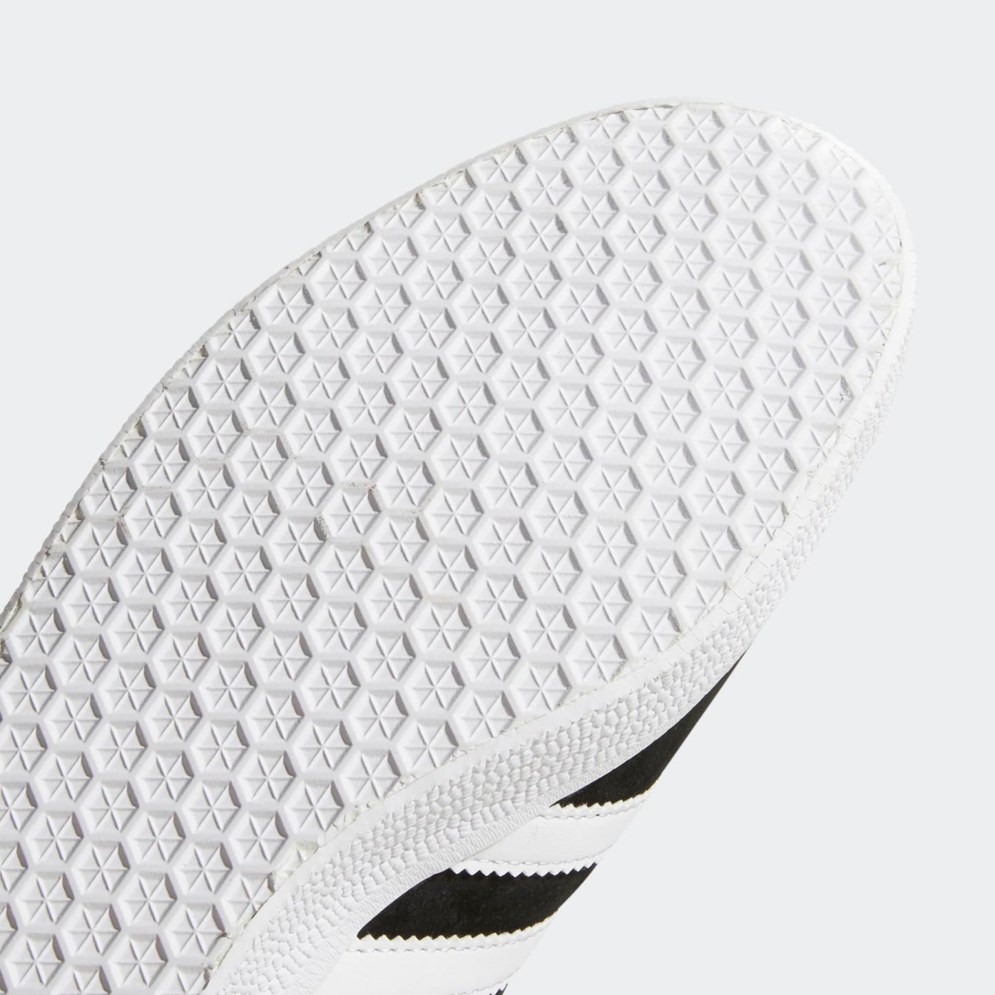 Gazelle - Core Black / White / Gold Metallic