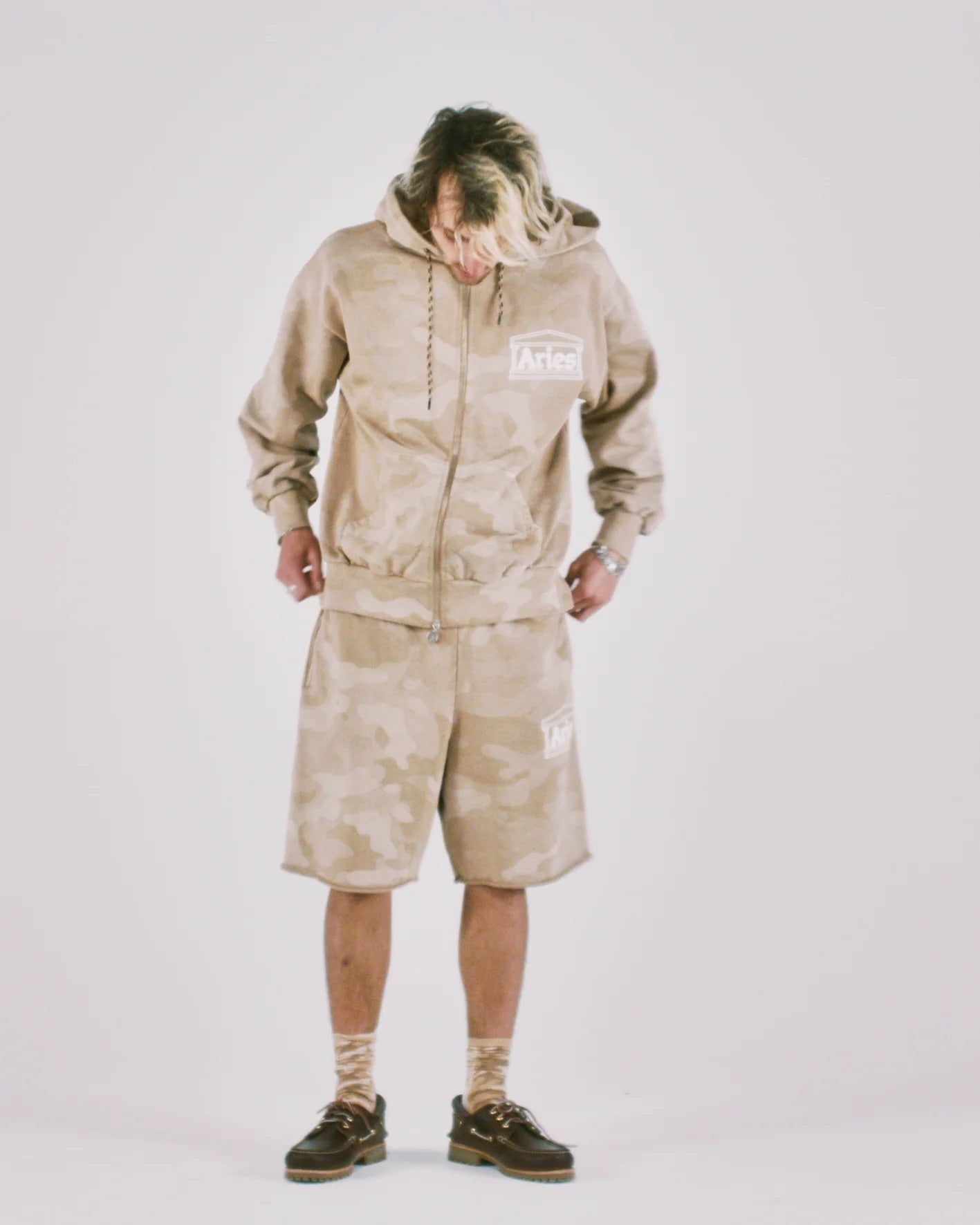 Aged Temple Camo Sweatshort - Desert
