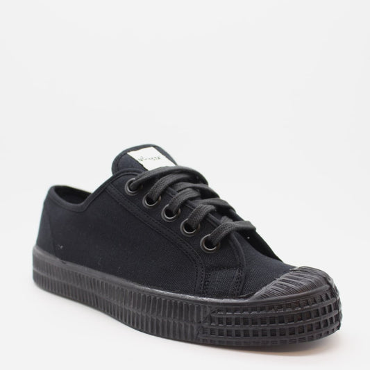 Star Master (21) - All Black