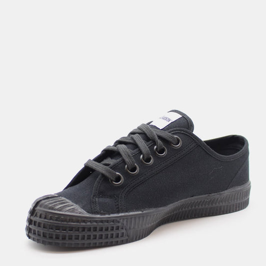 Star Master (21) - All Black