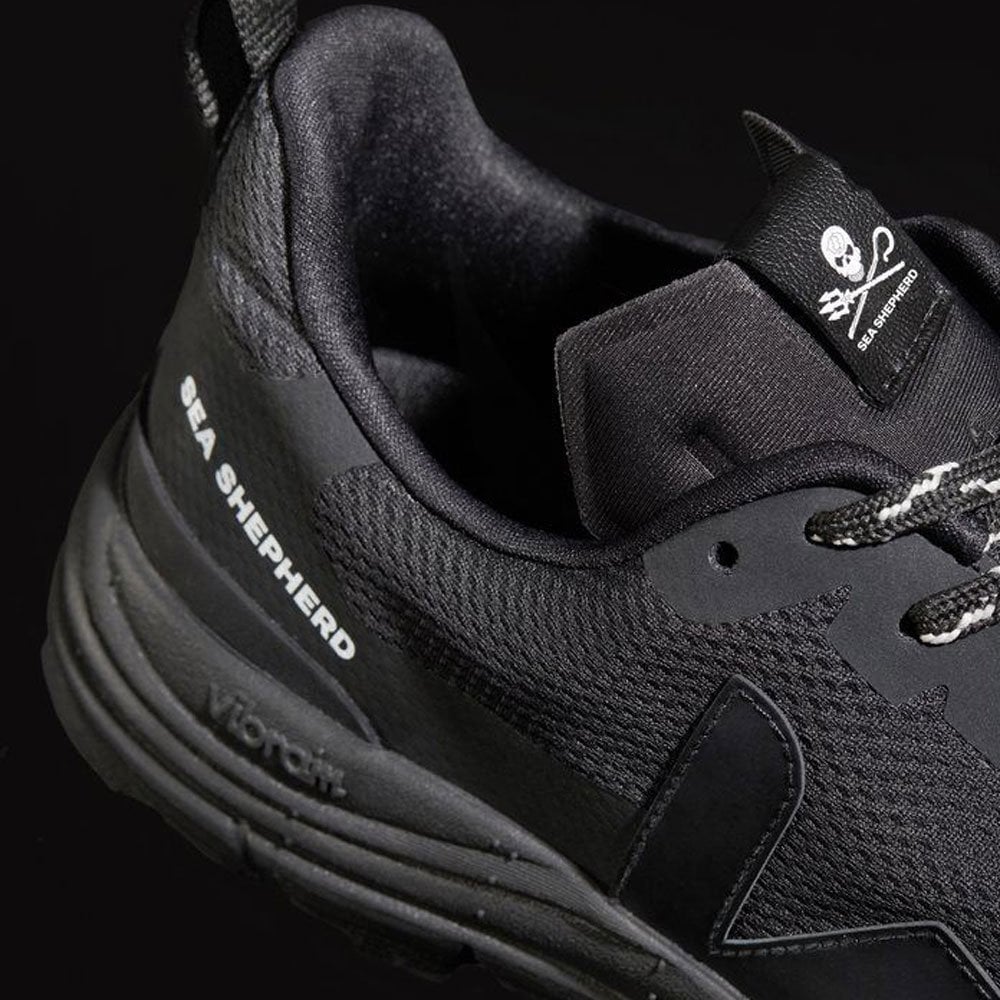 Veja X Sea Shepherd W' Dekkan Alveomesh - Black