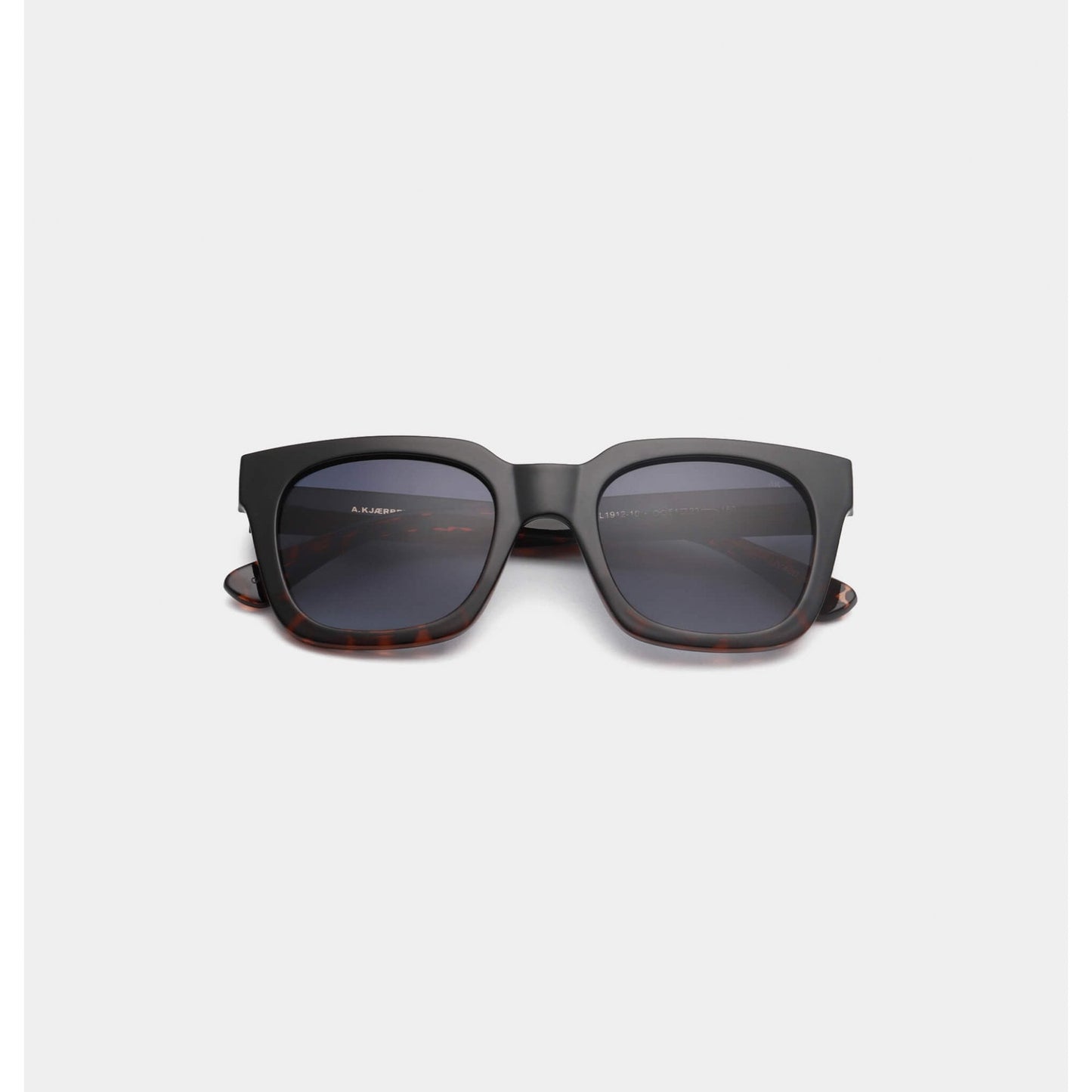 Nancy Sunglasses - Black / Demi Tortoise