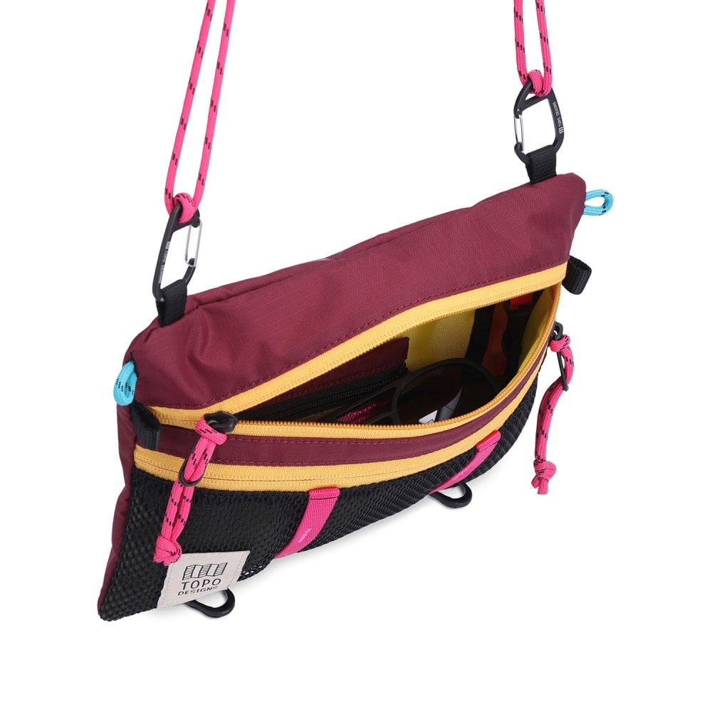 Mountain Accessory Shoulder Bag - Olive / Burgundy