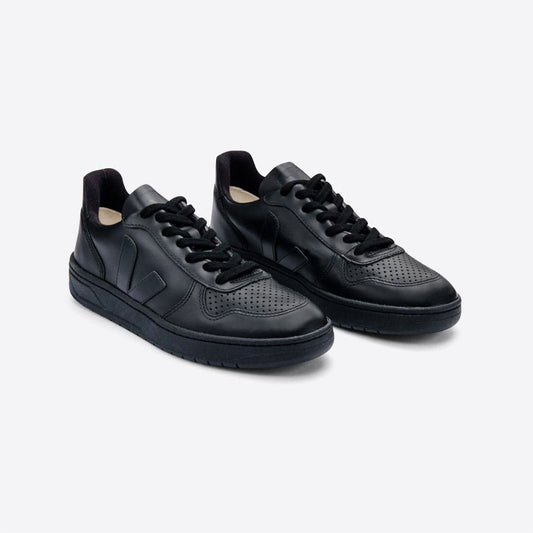W' V-10 CWL - Black