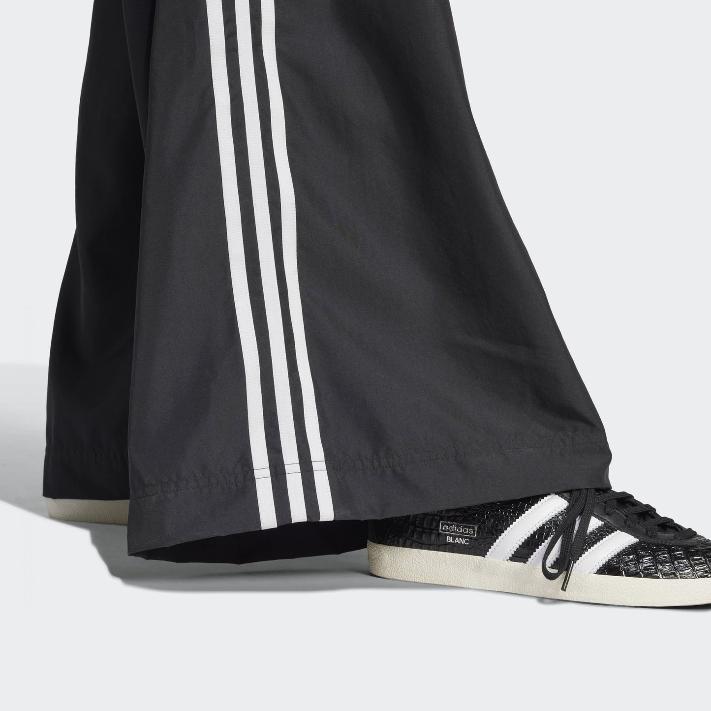 W' Oversized Track Pant - Black