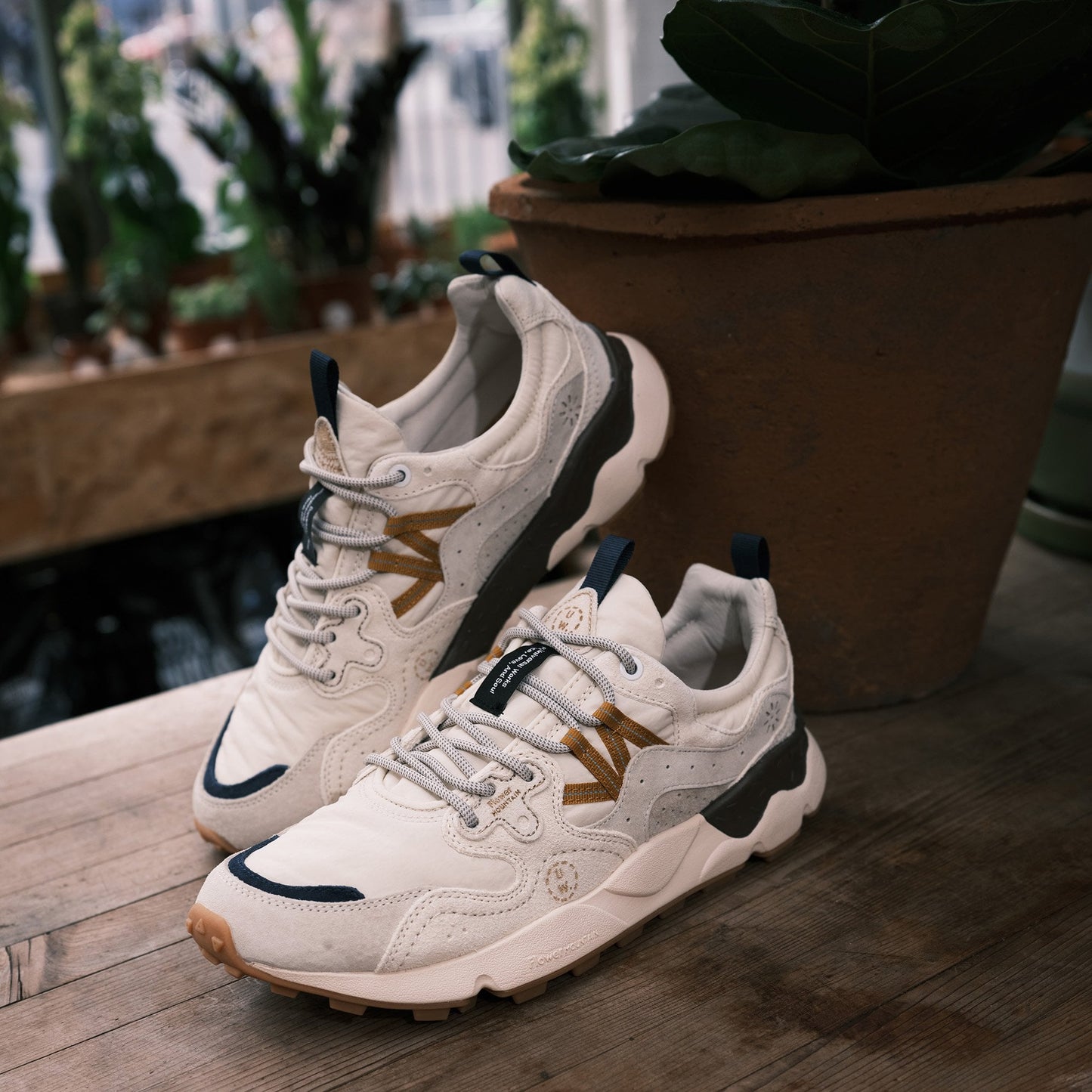 Flower Mountain X Universal Works Yamano 3 Uni - Ecru / Light Brown