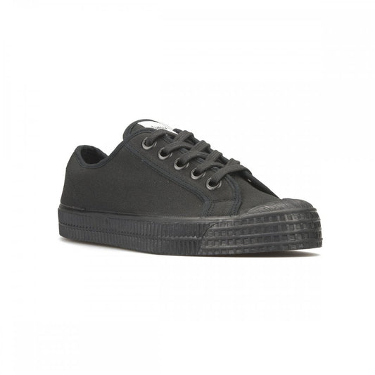 Star Master (25) - All Black