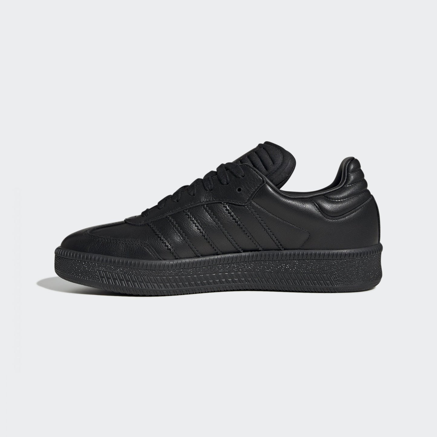 Samba XLG - Core Black