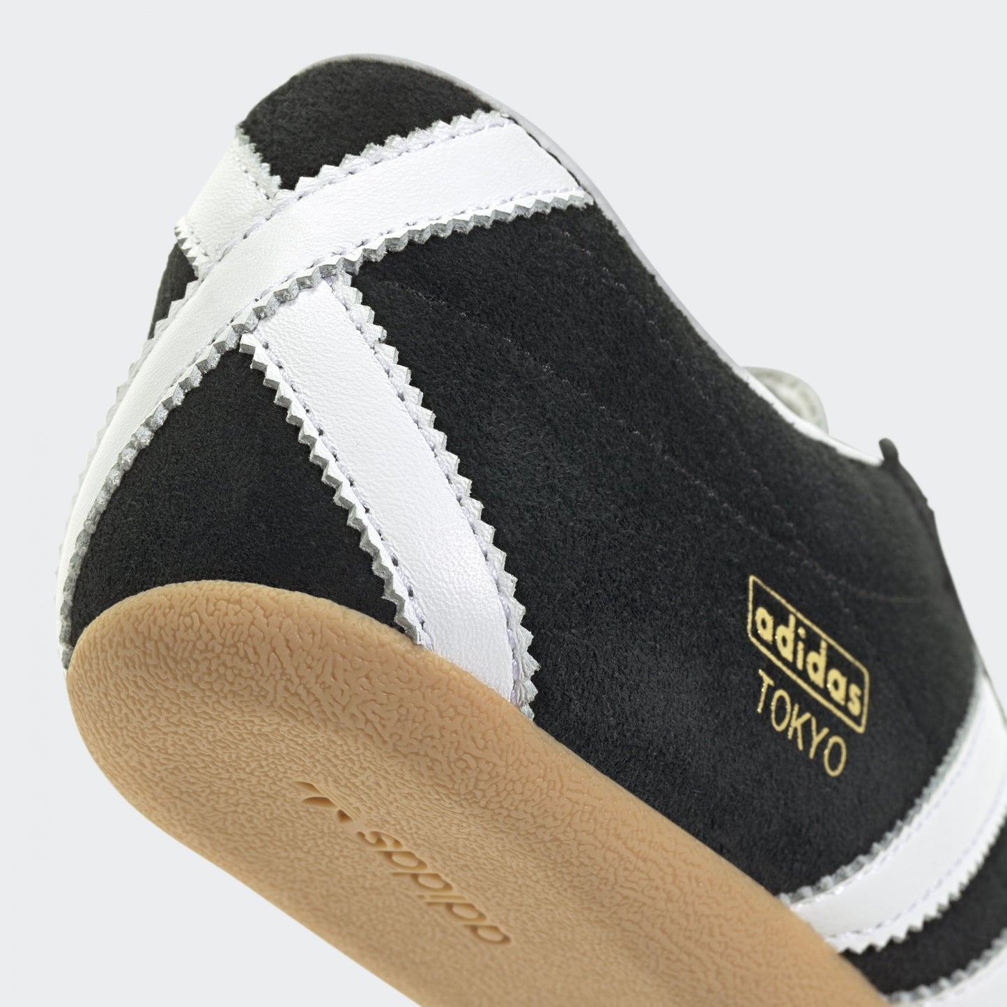 W' Tokyo - Core Black / Cloud White / Gum