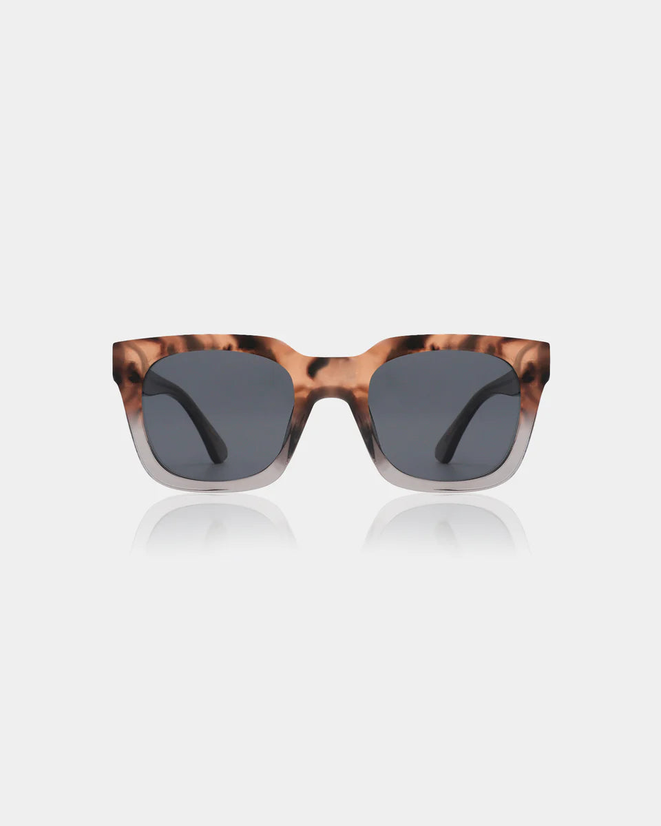 Nancy Sunglasses - Coquina / Grey Transparent
