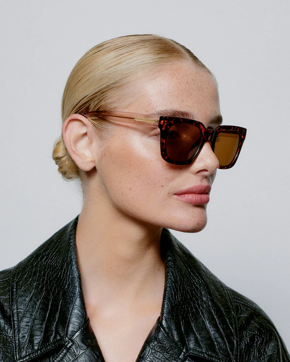 Nancy Sunglasses - Demi Tortoise