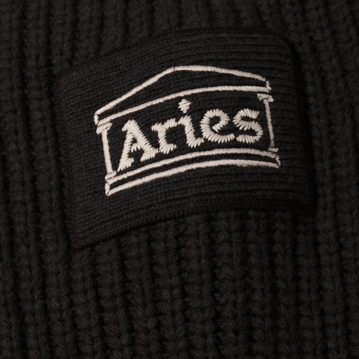 Chunky Knit Classic Jumper - Black