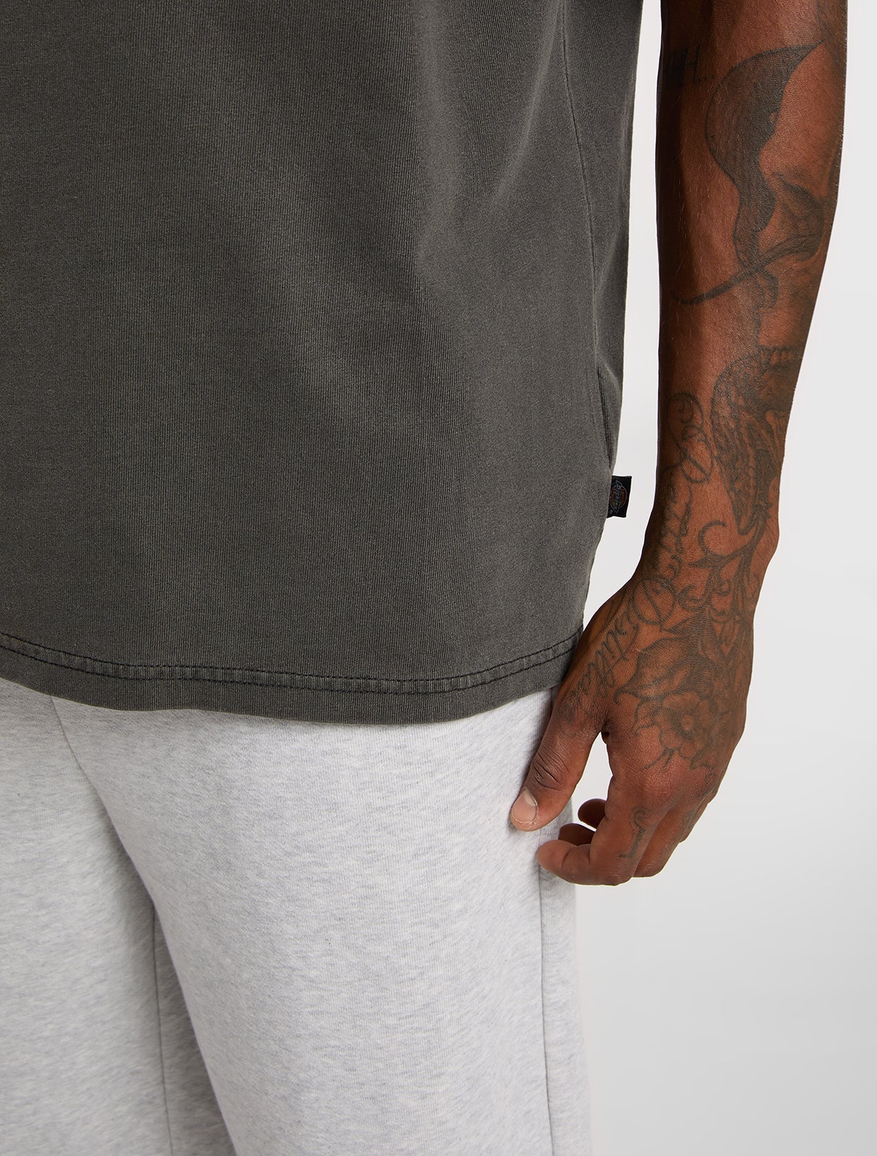 Buchtell SS Tee - Black