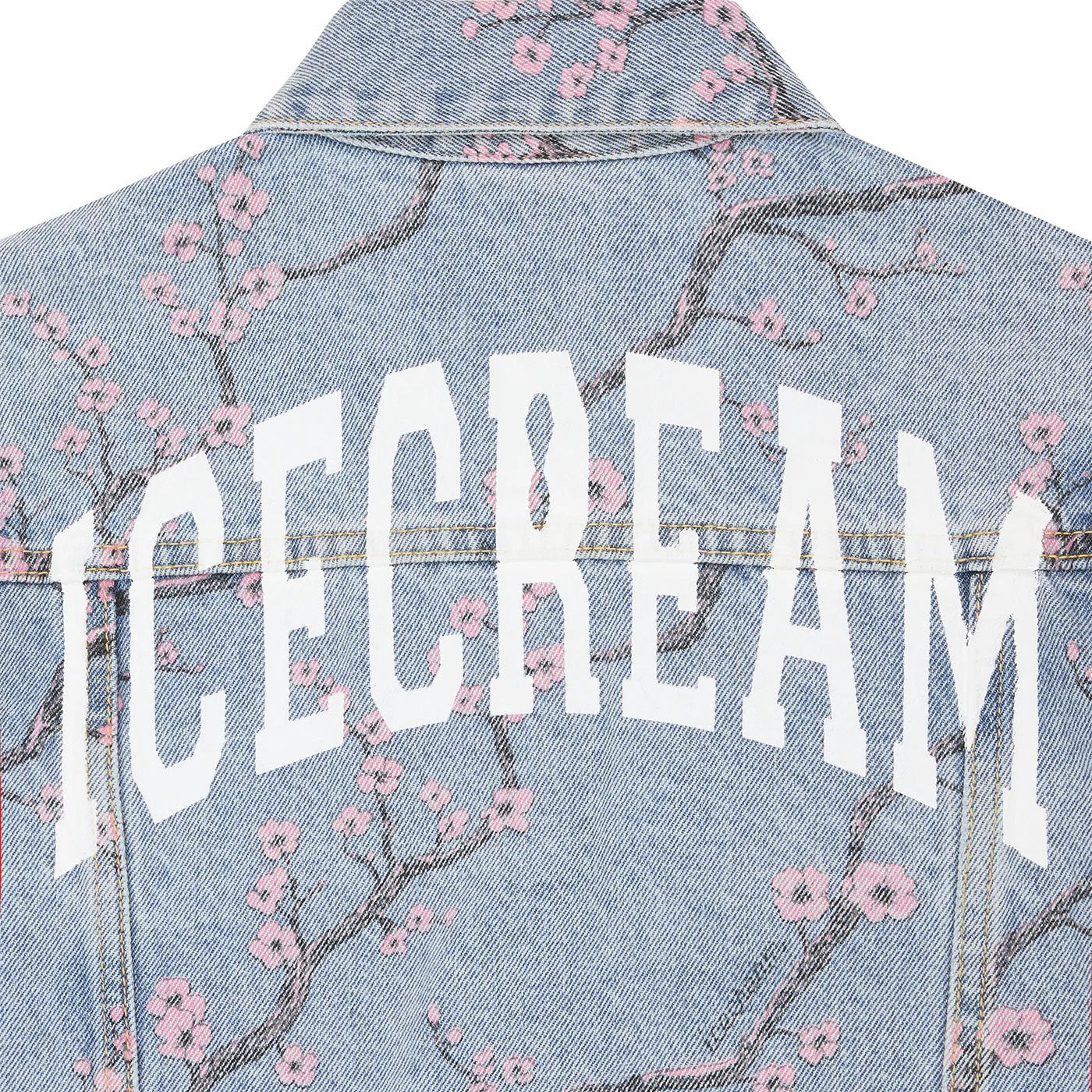 Womens Sakura Denim Trucker Jacket - Light Wash Blue