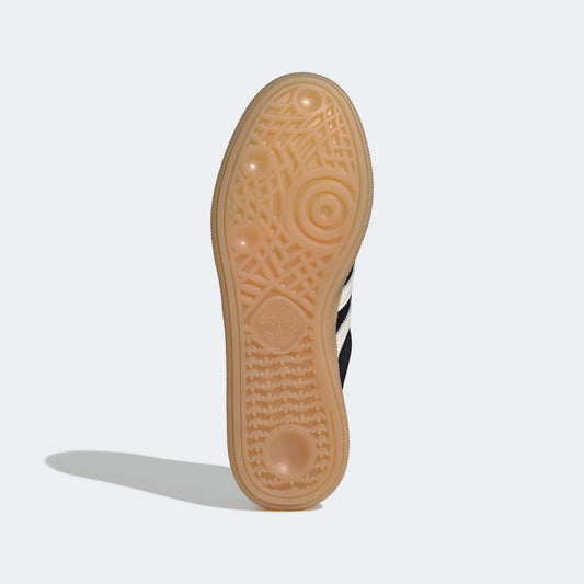 Women's Muenchen - Core Black / Off White / Gum