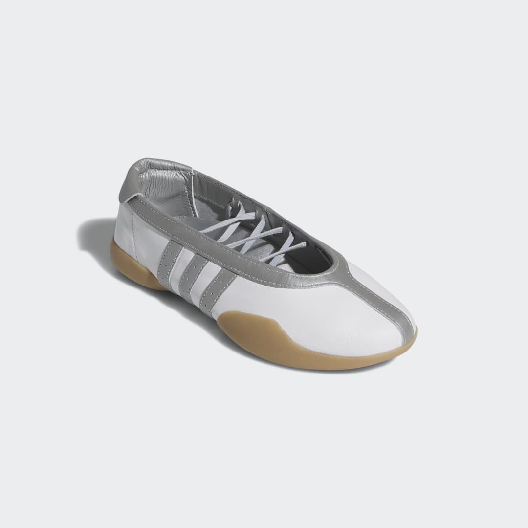 Taekwondo Mei - Cloud White / Silver Metallic / Gum
