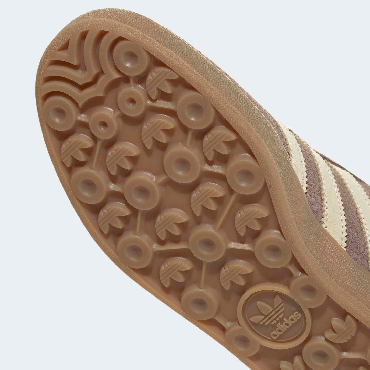 Gazelle Indoor - Trace Brown / Warm Vanilla / Gum