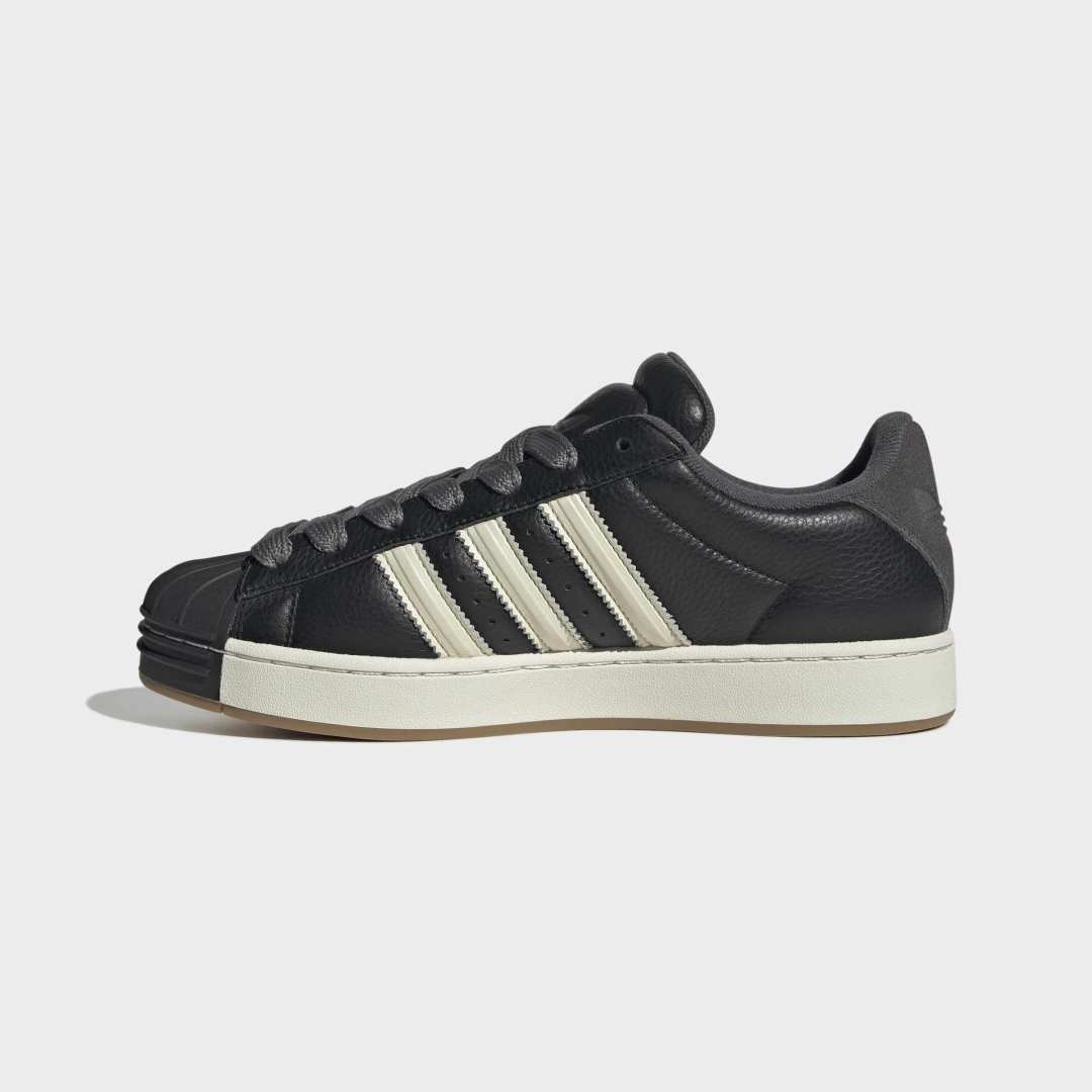 Superstar ST - Core Black / Off White / Gum