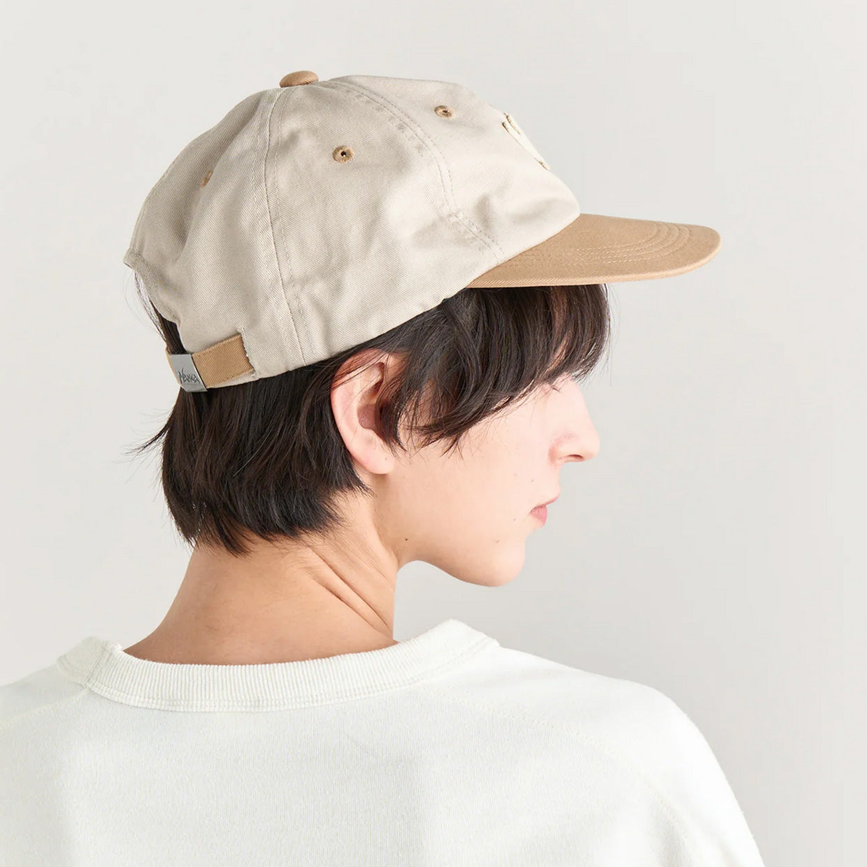 Cotton Twill Bi-Color Cap - Beige
