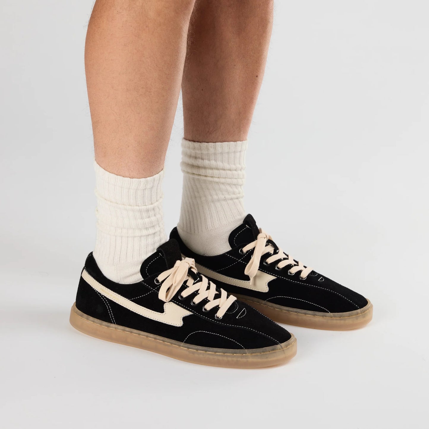 Surma S-Strike Suede - Black / Ecru