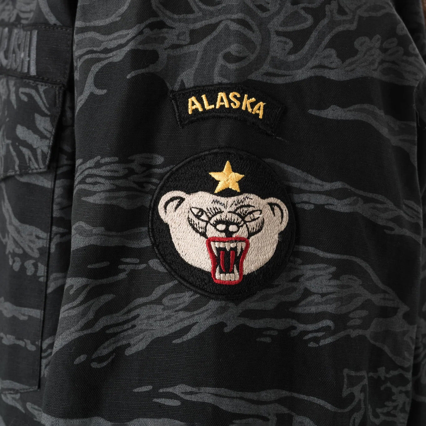 7147 Bonsai Tigerstripe L/S Utility Shirt - Subdued Night